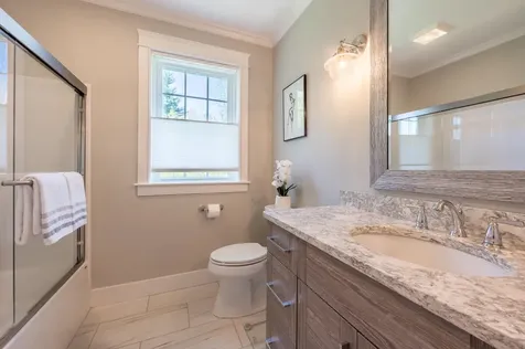 557 Seamans Road New London NH 03257