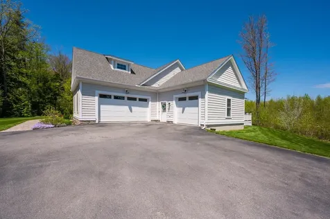 557 Seamans Road New London NH 03257