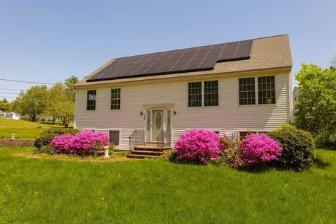 23 Cifre Lane Plaistow NH 03865