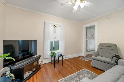 6 Orange Street Rochester NH 03839