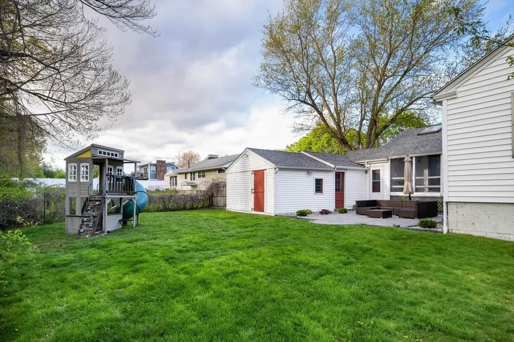 2002 Wellington Road Manchester NH 03104