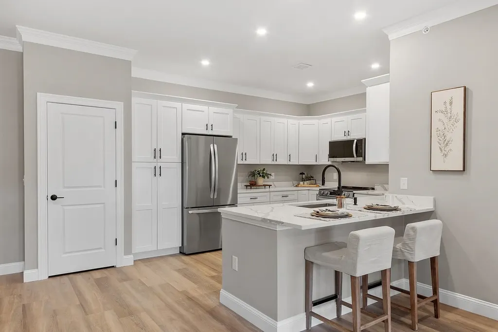 10100 S Willow Street Manchester NH 03103