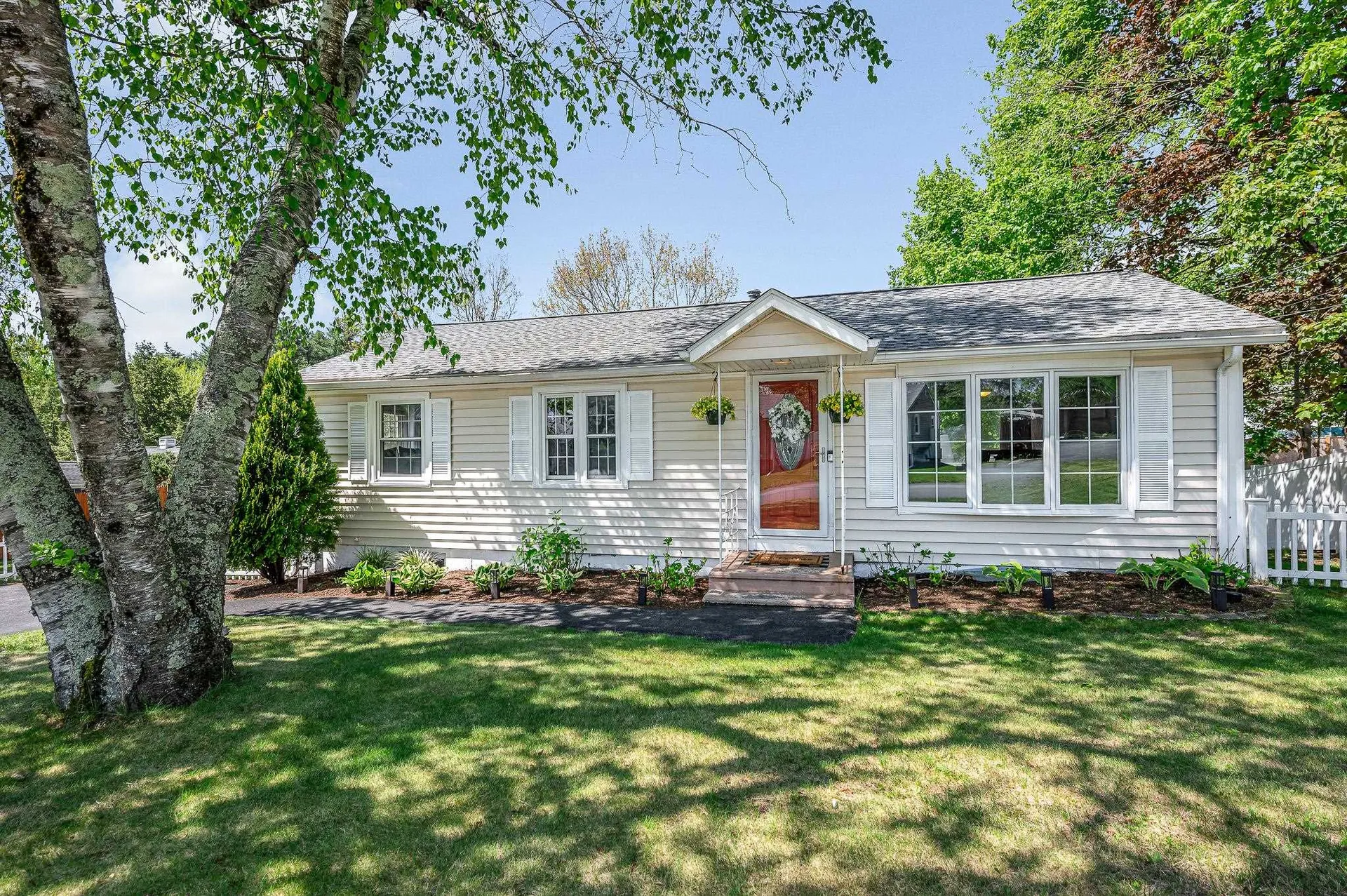 3 Knowlton Road Nashua NH 03063