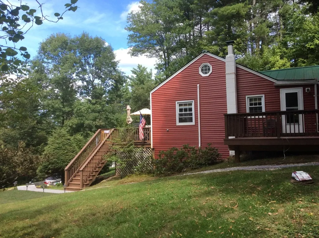 20 Flintlock Circle Gilmanton NH 03237
