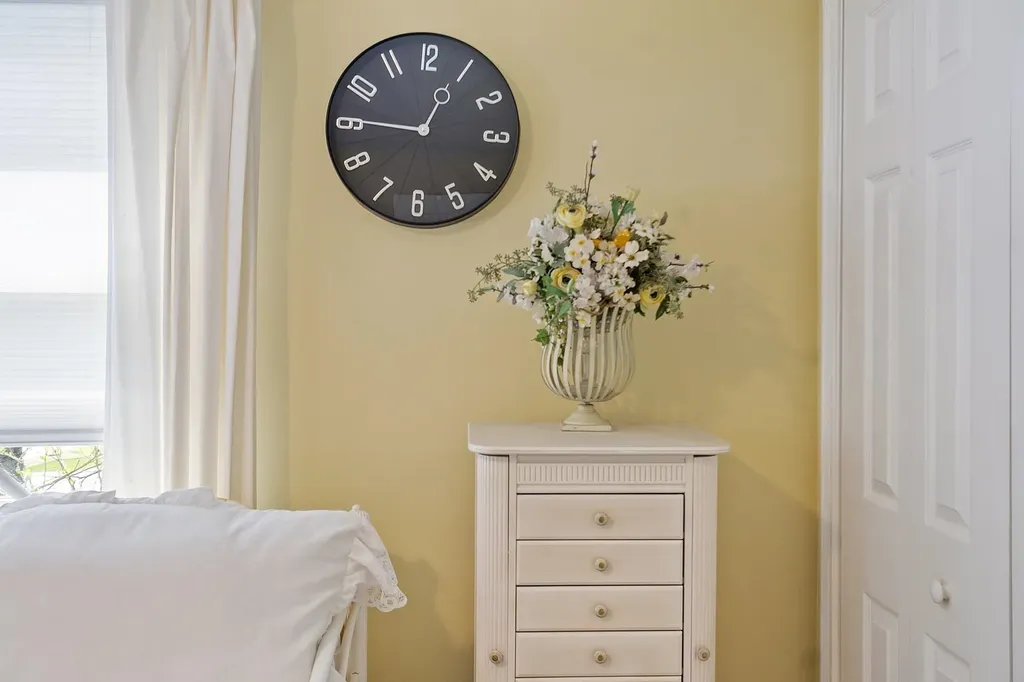 17 Stoney Lane Hudson NH 03051