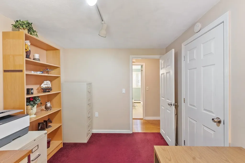 17 Stoney Lane Hudson NH 03051