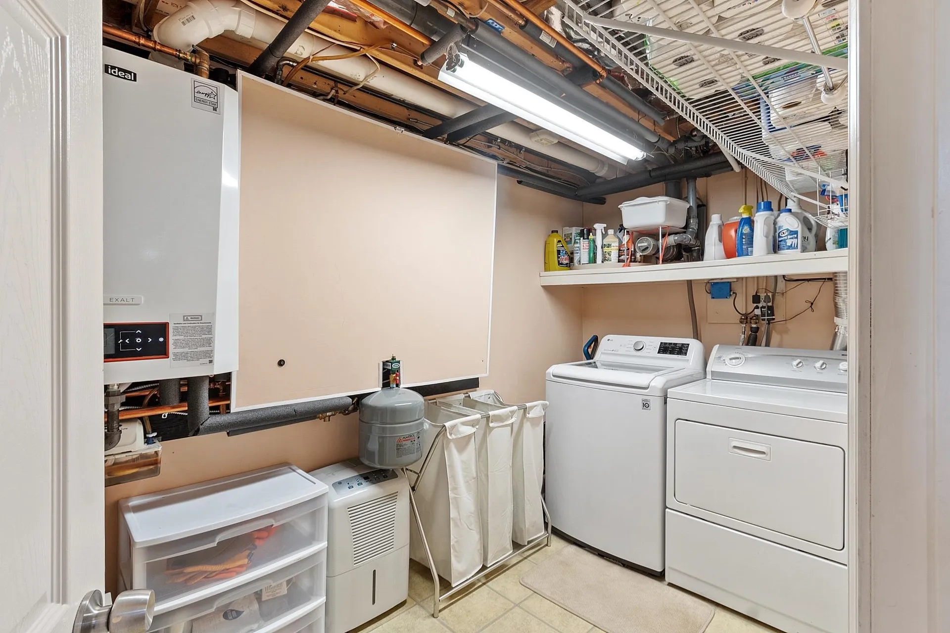 17 Stoney Lane Hudson NH 03051