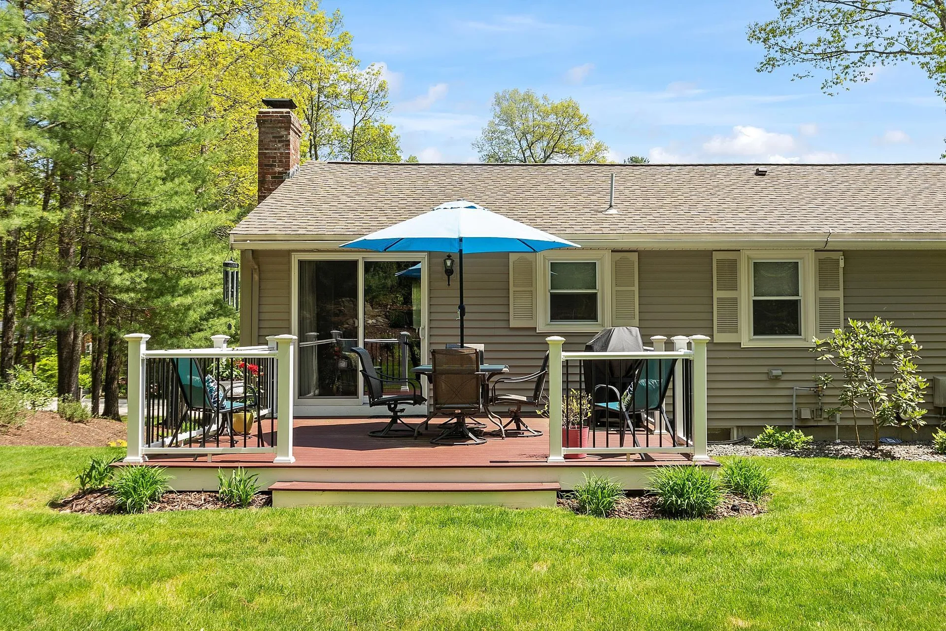 17 Stoney Lane Hudson NH 03051