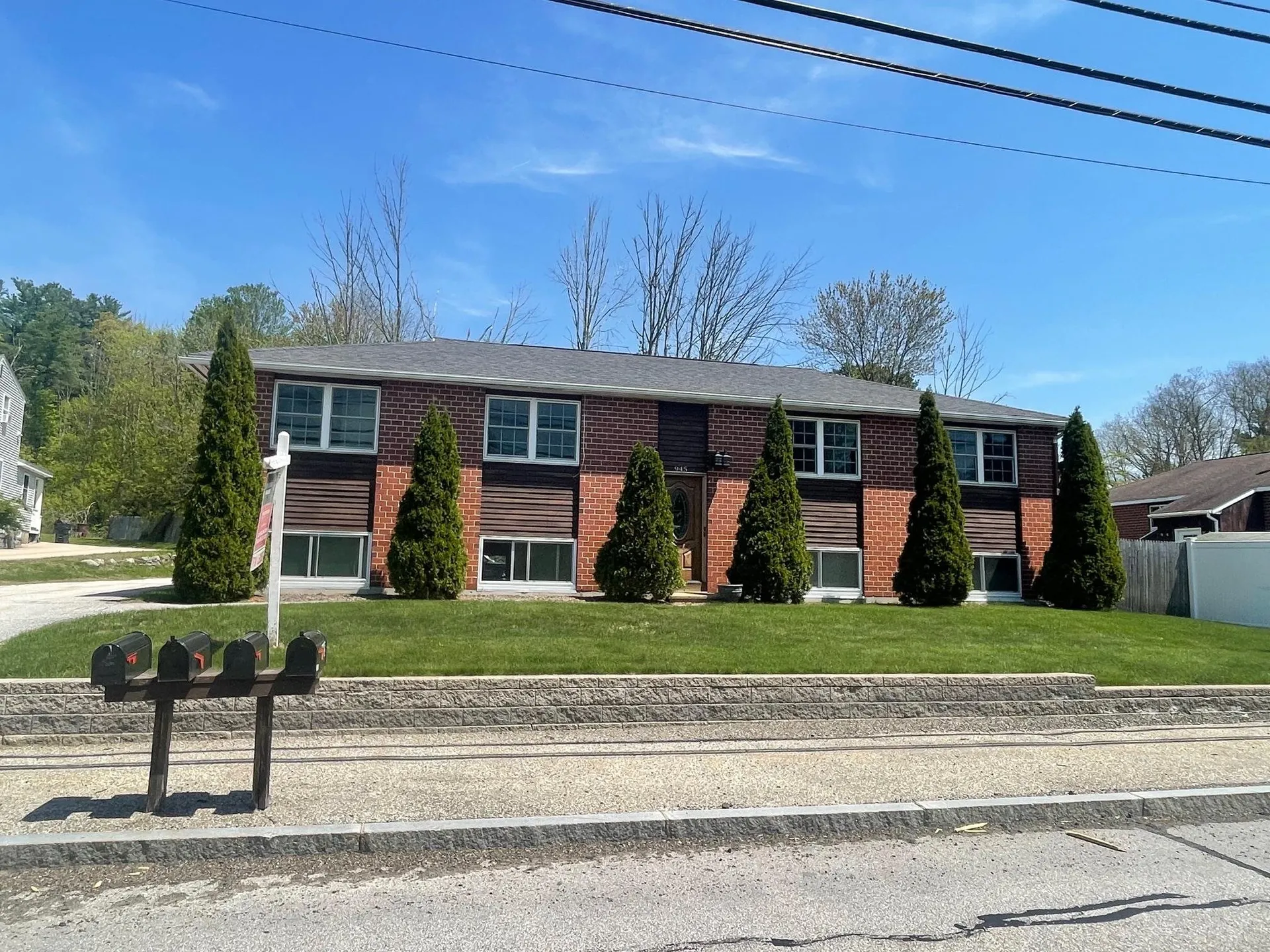 945 Mammoth Road Manchester NH 03104