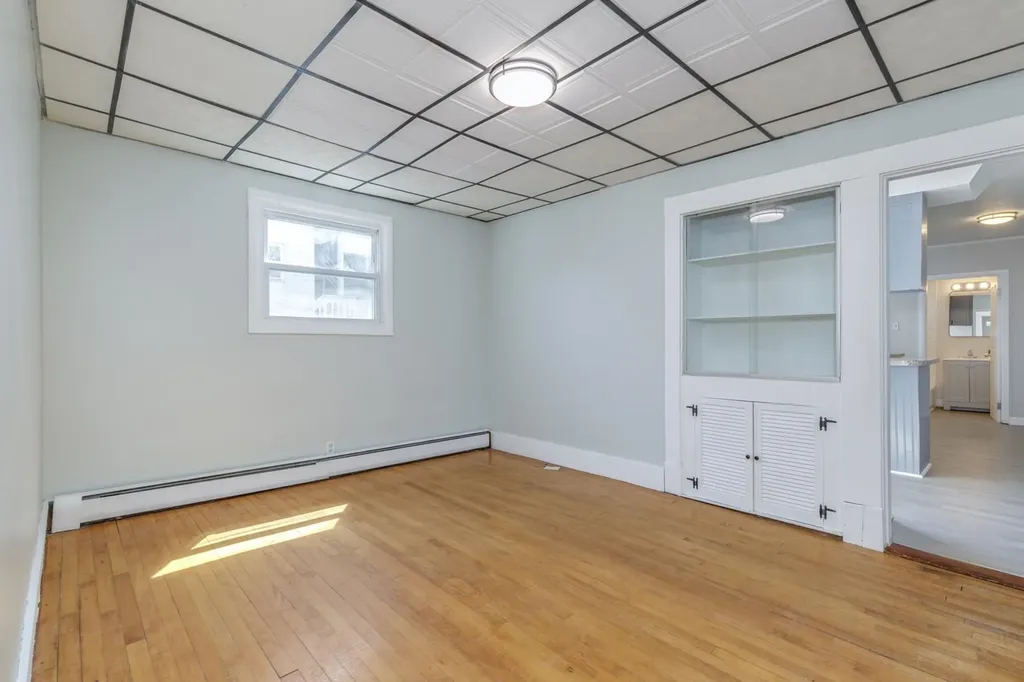 37 Mead Street Manchester NH 03104