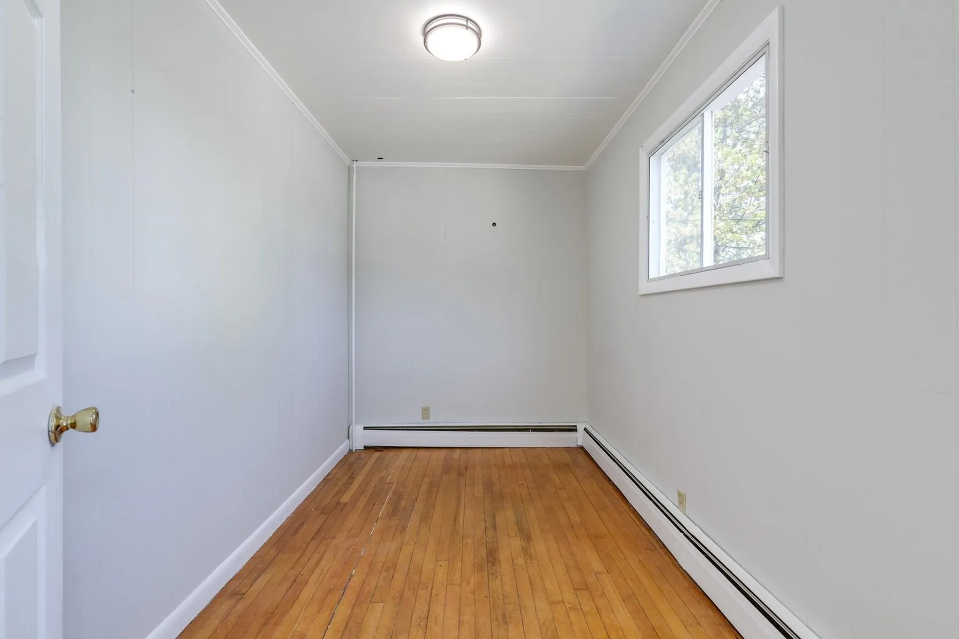 37 Mead Street Manchester NH 03104
