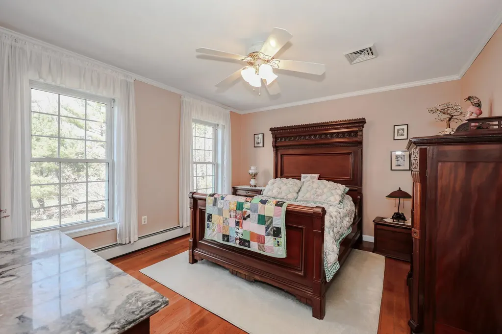 3 Hidden Meadow Drive Londonderry NH 03053