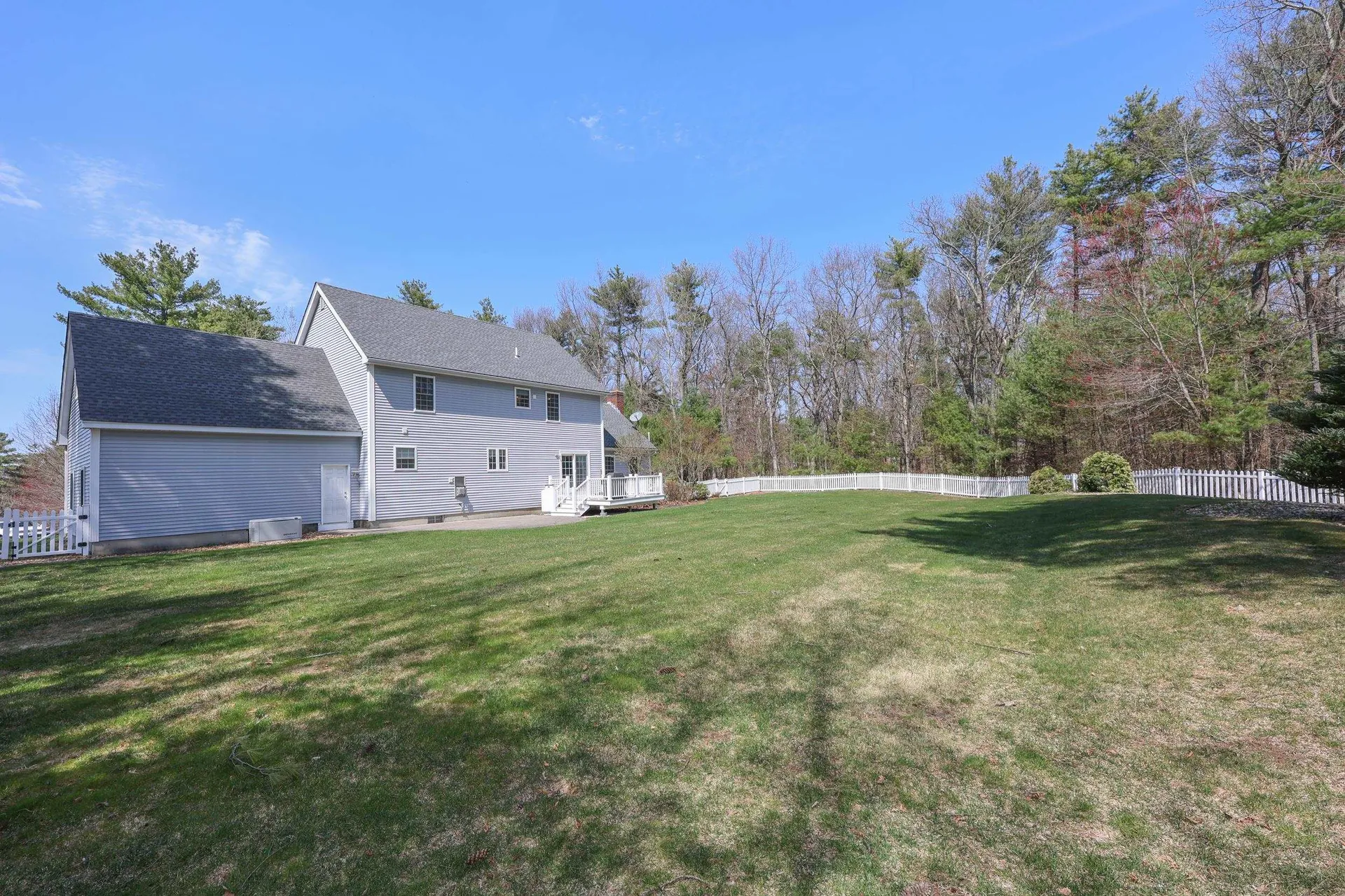 3 Hidden Meadow Drive Londonderry NH 03053