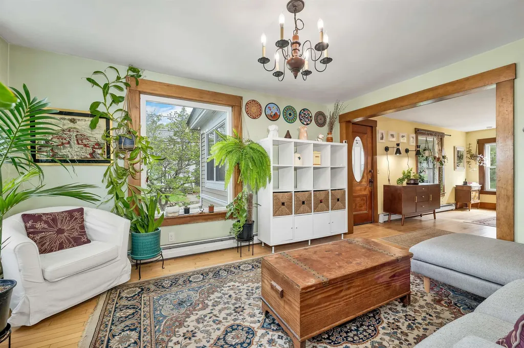 6 South Street Lebanon NH 03766