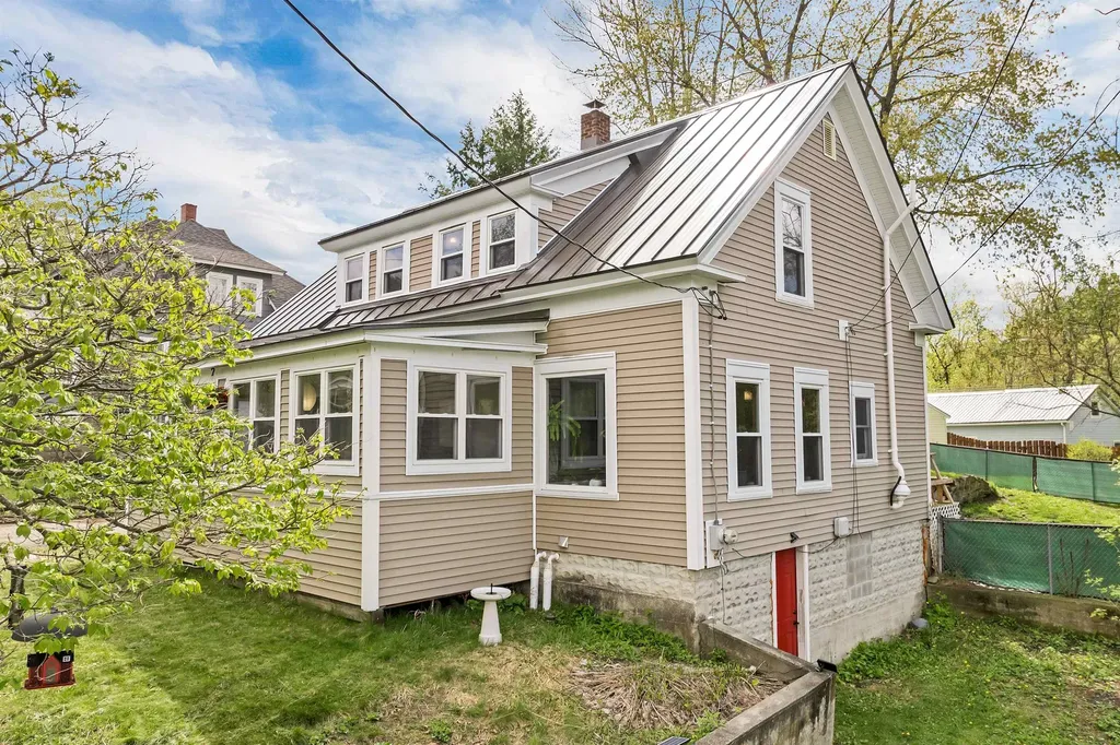 6 South Street Lebanon NH 03766