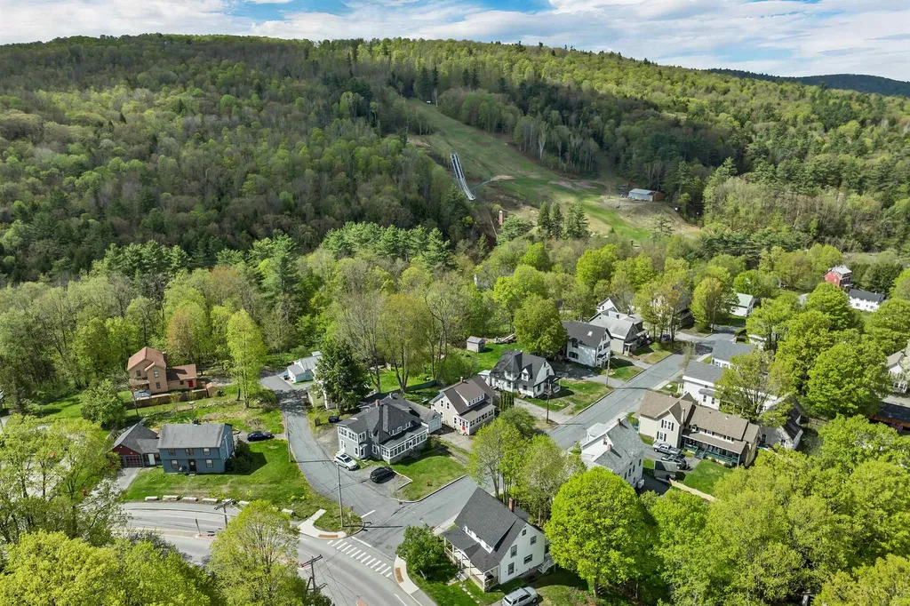 6 South Street Lebanon NH 03766