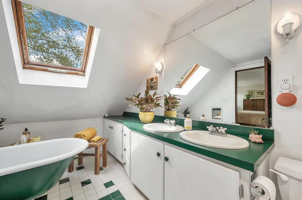 6 South Street Lebanon NH 03766