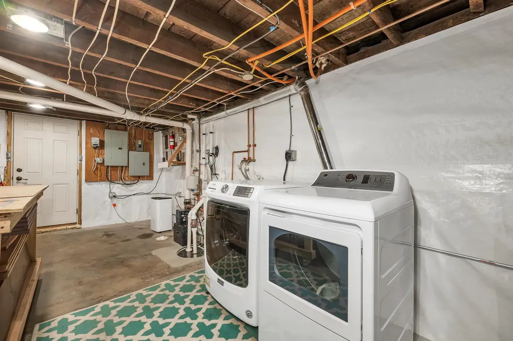 6 South Street Lebanon NH 03766