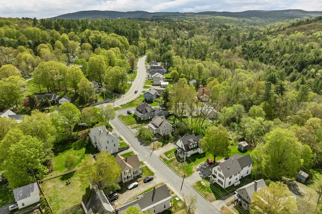 6 South Street Lebanon NH 03766