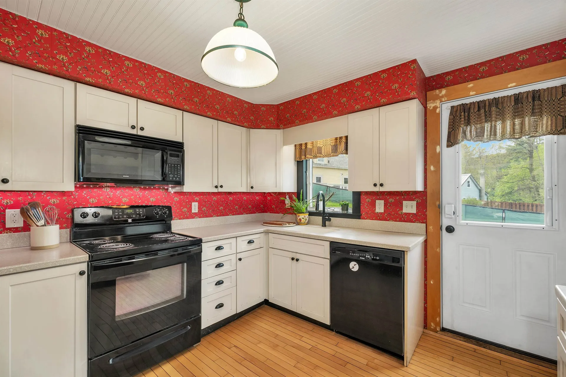 6 South Street Lebanon NH 03766