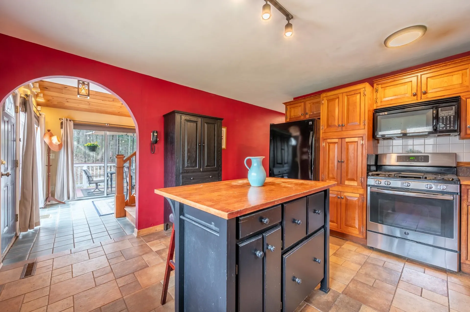 223 Cross Road Goshen NH 03752