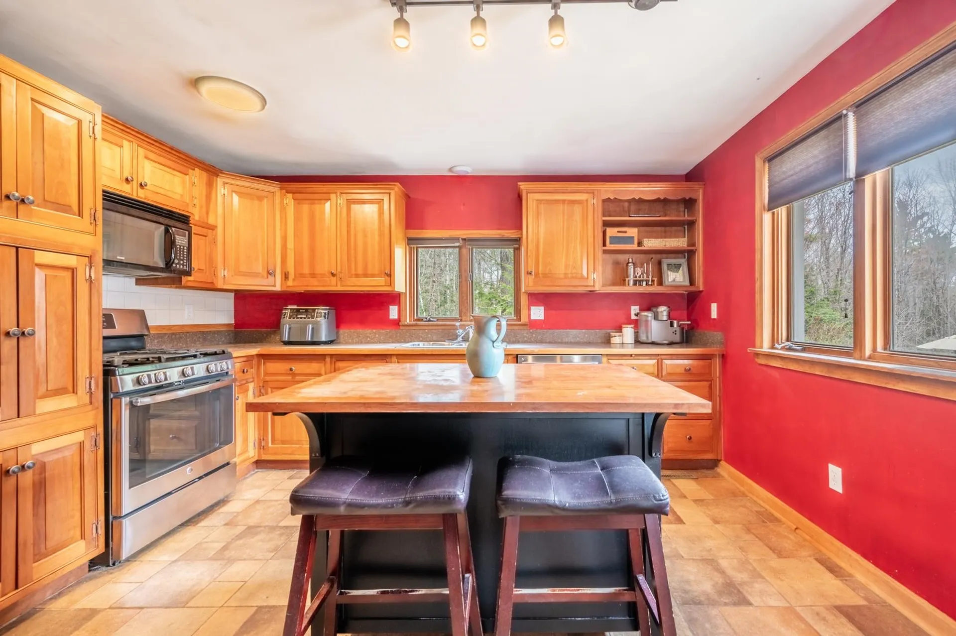 223 Cross Road Goshen NH 03752