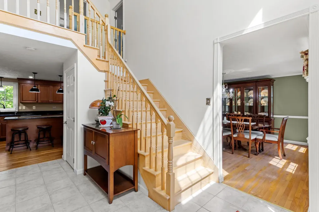 71 Sousa Boulevard Hudson NH 03051