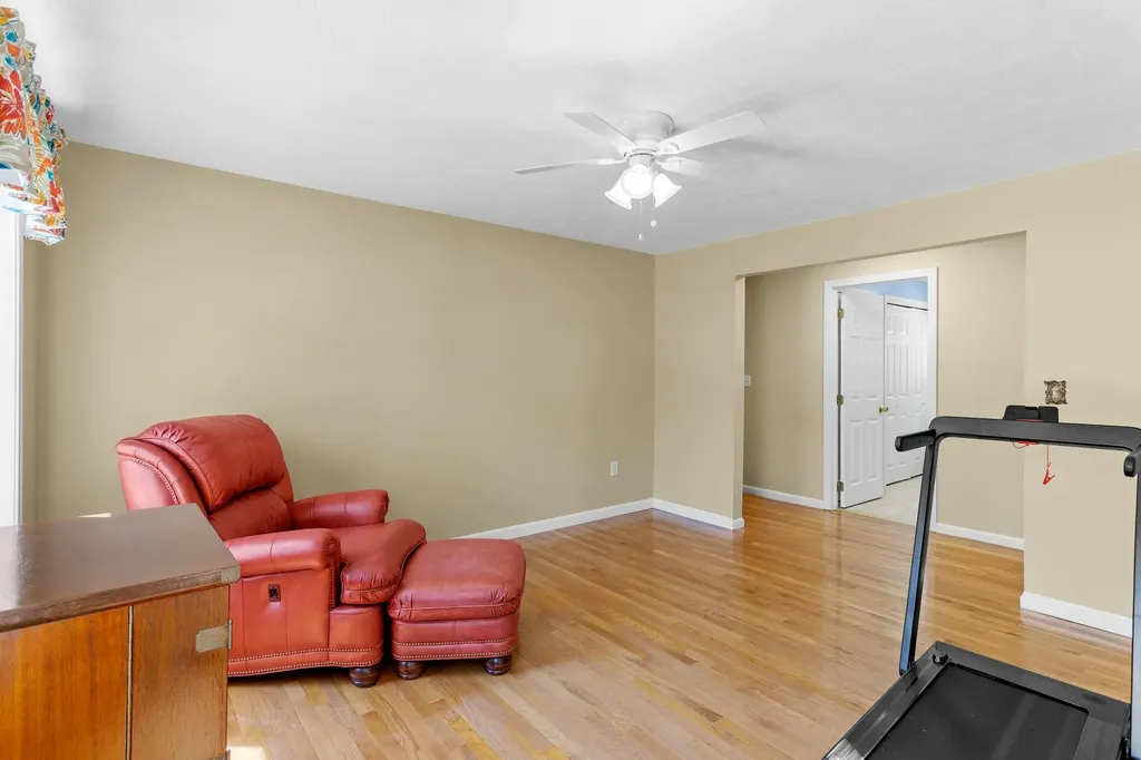 71 Sousa Boulevard Hudson NH 03051