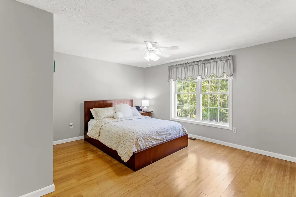 71 Sousa Boulevard Hudson NH 03051