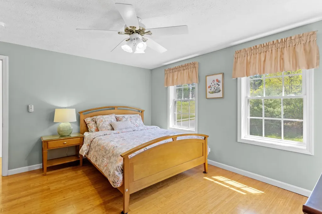 71 Sousa Boulevard Hudson NH 03051