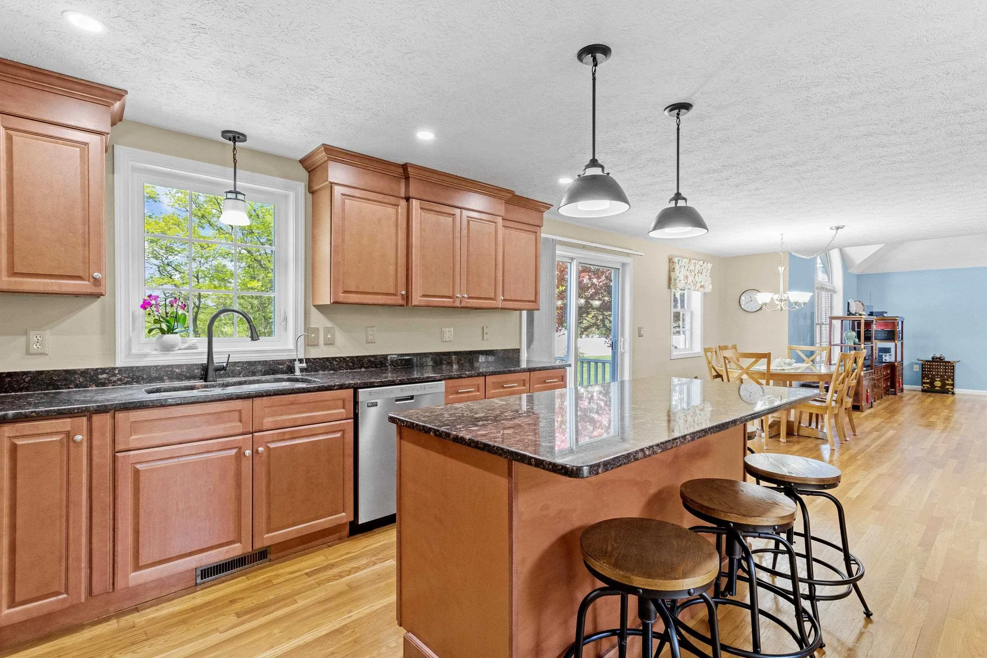 71 Sousa Boulevard Hudson NH 03051