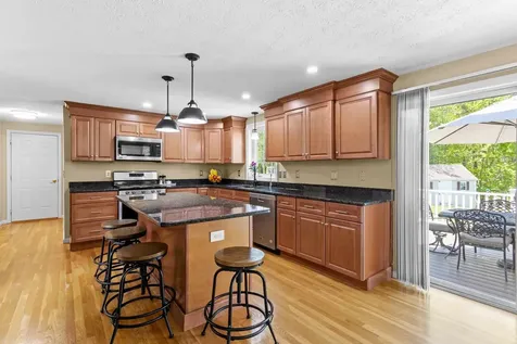 71 Sousa Boulevard Hudson NH 03051