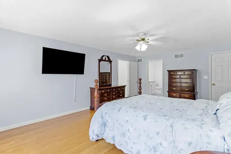71 Sousa Boulevard Hudson NH 03051