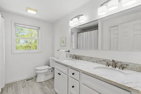71 Sousa Boulevard Hudson NH 03051