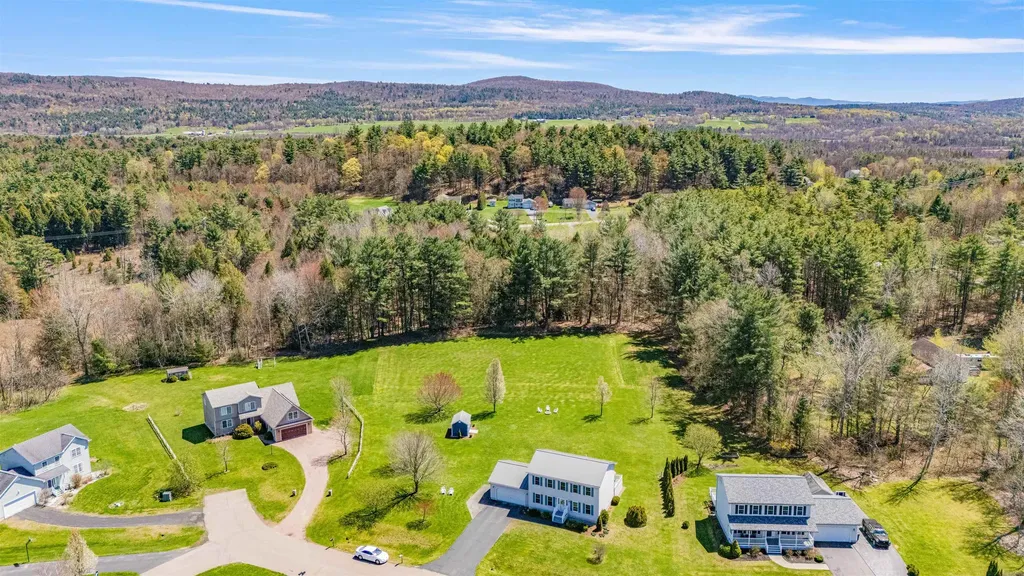 11 Roberts Court Milton VT 05468