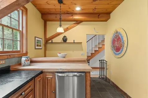 158 Rice Road Hartland VT 05048