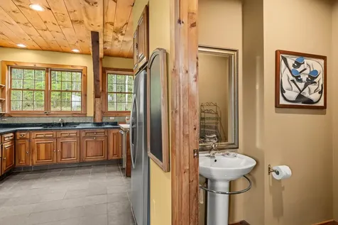 158 Rice Road Hartland VT 05048