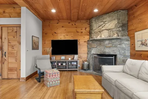 158 Rice Road Hartland VT 05048