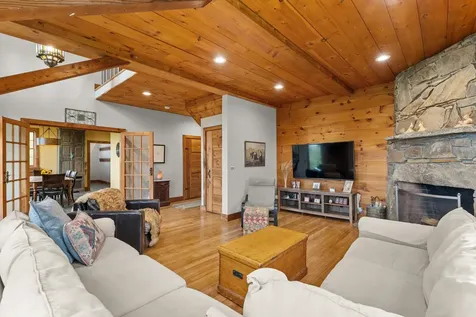 158 Rice Road Hartland VT 05048