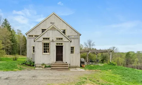 158 Rice Road Hartland VT 05048