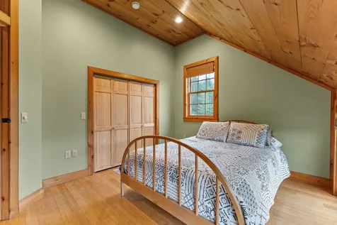 158 Rice Road Hartland VT 05048