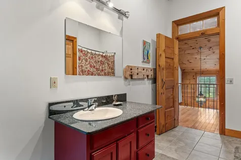 158 Rice Road Hartland VT 05048