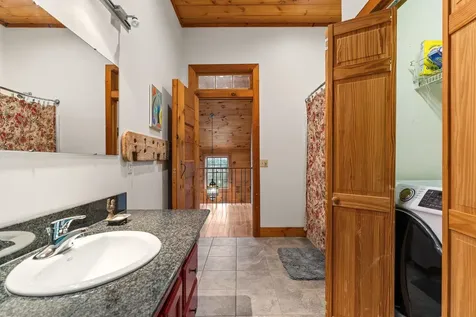 158 Rice Road Hartland VT 05048