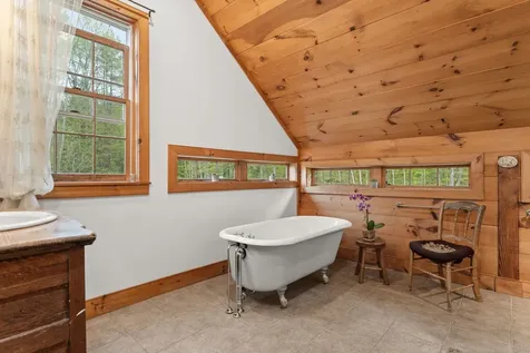 158 Rice Road Hartland VT 05048
