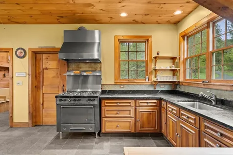 158 Rice Road Hartland VT 05048