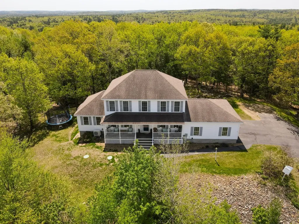 47 Sherman Drive Raymond NH 03077