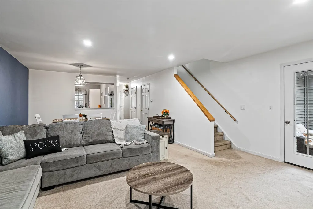 14 Pointe Drive Essex VT 05452