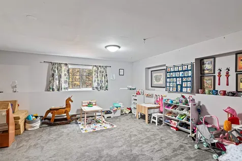 14 Pointe Drive Essex VT 05452