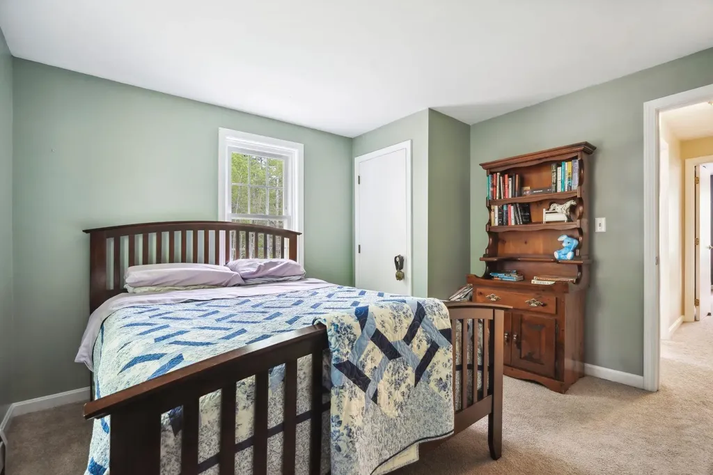 30 Fox Ridge Road Epping NH 03042