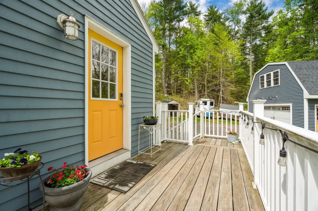 30 Fox Ridge Road Epping NH 03042